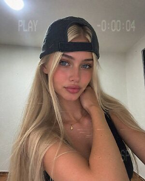 Naomi Aiello