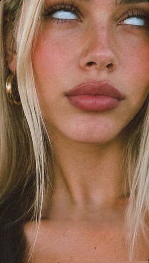 Naomi Aiello leaked photo #29