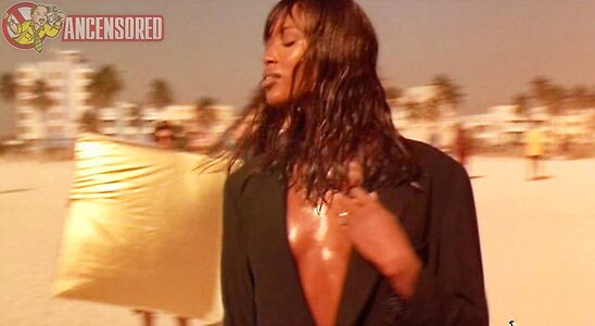 Naomi Campbell leaked photo #15