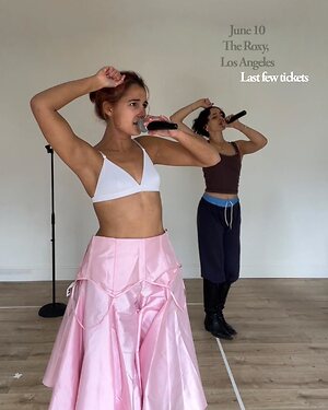 Naomi Scott Nude Leaked Photo #5