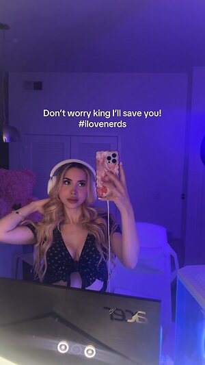@narminswrld leaked photo #24