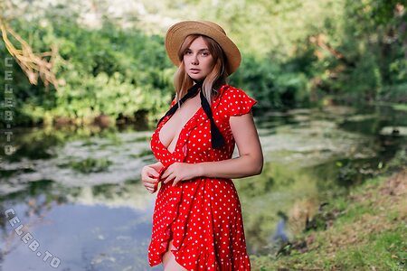 Natali Tihomirova photo