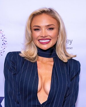 Natalie Alyn Lind leaked photo #63