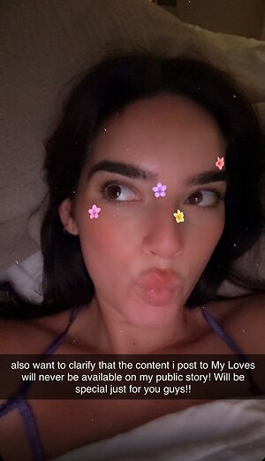 Natalie Mariduena leaked photo #3