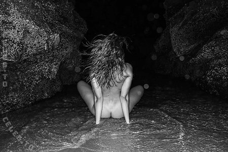 Natalie Roser Nude Leaked Photo #102