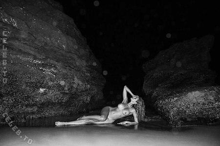 Natalie Roser Nude Leaked Photo #104