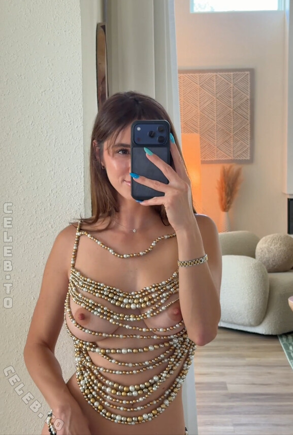 Natalie Roush photo