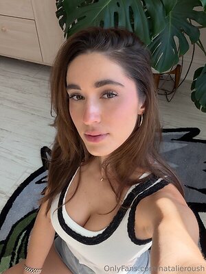 Natalie Roush leaked photo #1097