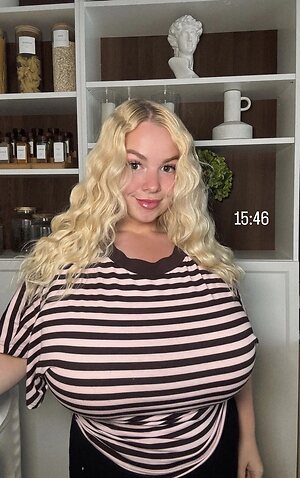 Natalie Nude Leaked Photo #92