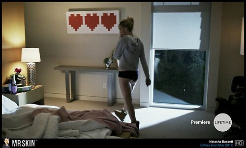 Natasha Bassett leaked photo #15