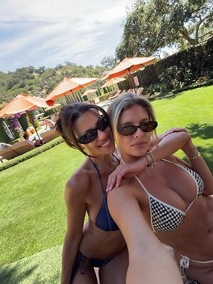 Natasha Oakley leaked photo #159
