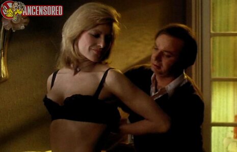 Nathalie Delon leaked photo #17