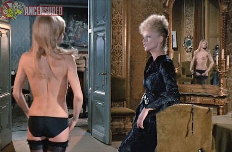 Nathalie Delon leaked photo #28