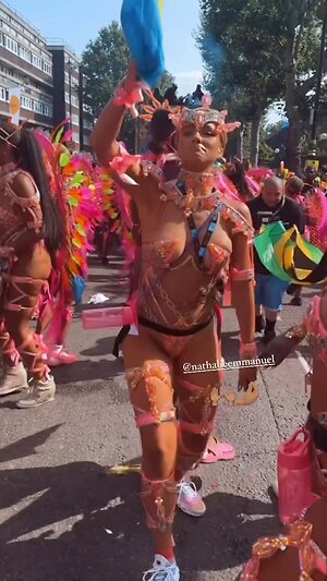 Nathalie Emmanuel Hot leaked photo #33