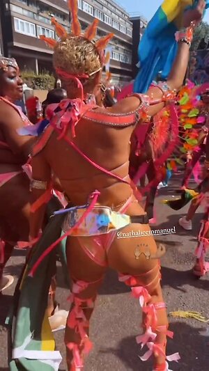 Nathalie Emmanuel Hot leaked photo #36