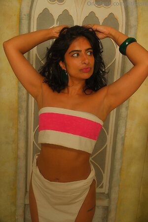 Navi Kaur of the Normies leaked photo #24