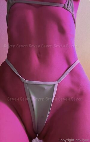Navilynn leaked photo #16