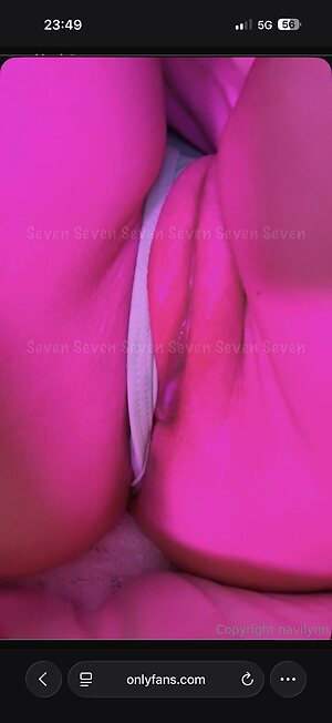 Navilynn leaked photo #29