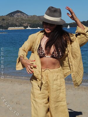 Nazan Eckes More Nude Photos