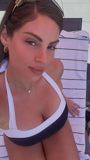 Nazanin Kavari Nude Leaked Photo #12
