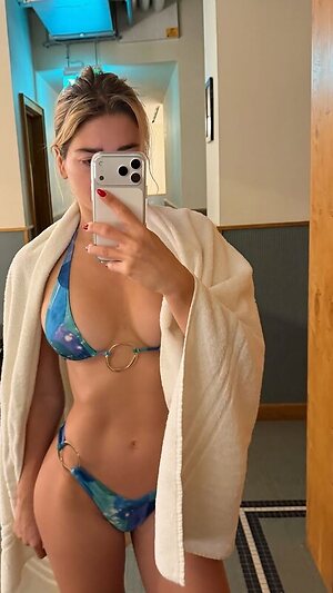 Nazlilith leaked photo #83