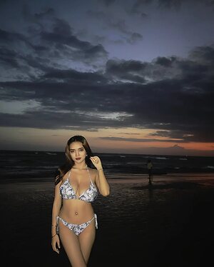 ndah b.