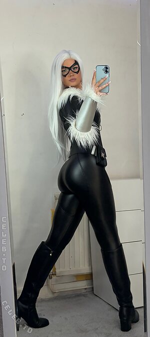Nebubecca photo