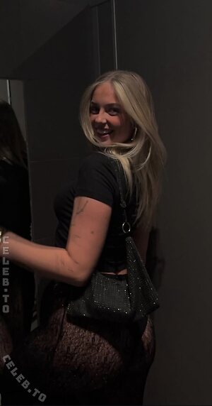 neele.rct Nude Leaked Photo #14