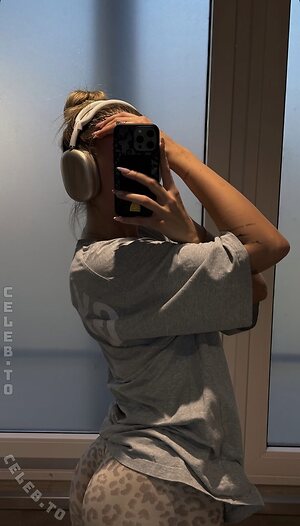 neele.rct Nude Leaked Photo #29