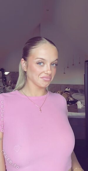 Neele Richter More Nude Photos