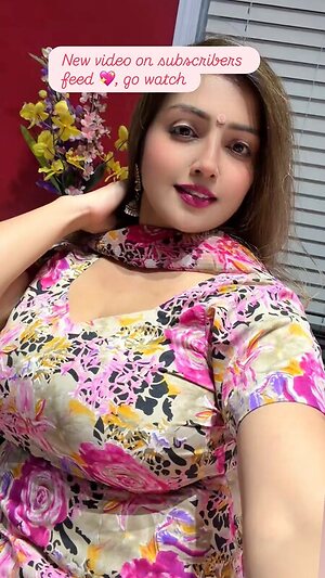 Neetu Dhillon n_i_t_u_11 leaked photo #7