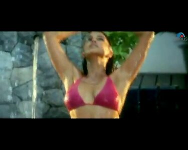 Neha Dhupia Nude Leaked Photo #9