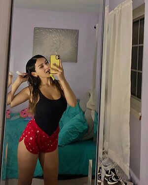 Neida L Nude Leaked Photo #30