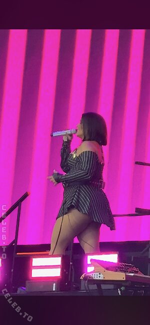 Nelly Furtado photo