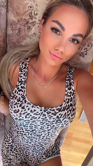 Nelly_nell Nude Leaked Photo #7