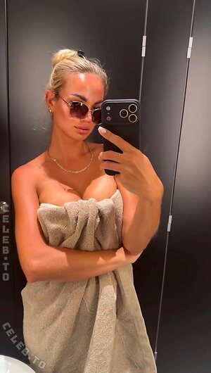 Nelly_nell leaked photo #27