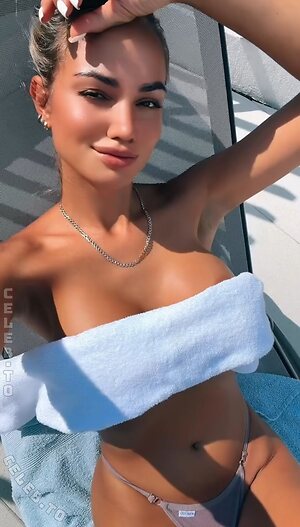 Nelly_nell
