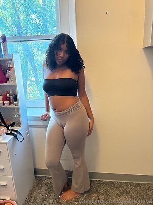nenas..couldgetth leaked photos