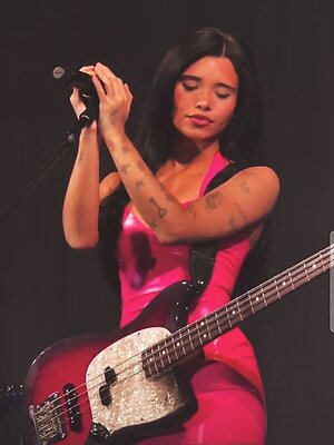 Nessa Barrett leaked photo #14