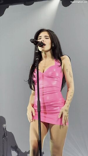 Nessa Barrett leaked photo #20