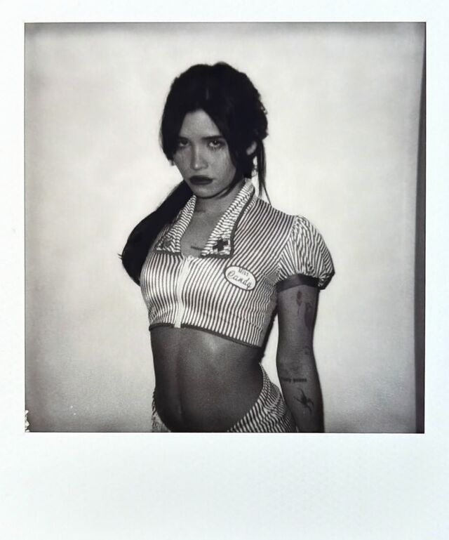 Nessa Barrett leaked photos