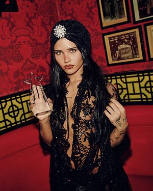 Nessa Barrett