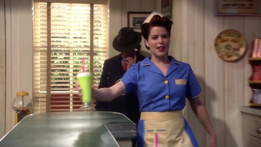 Neve Campbell