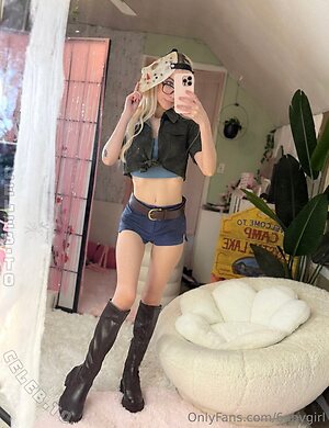 Nia Pixie Nude Leaked Photo #45