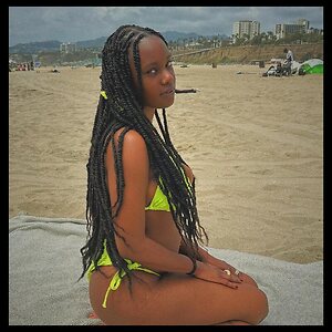 Nia Sondaya leaked photo #8