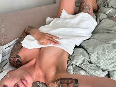 NI_C_IE Nude Leaked Photo #5