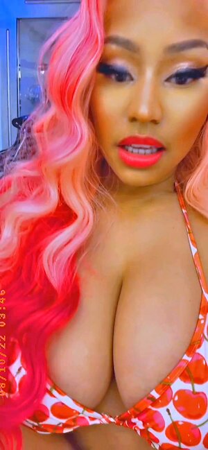 Nicki Minaj Hot leaked photo #2