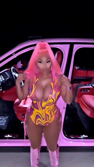 Nicki Minaj Hot leaked photo #14