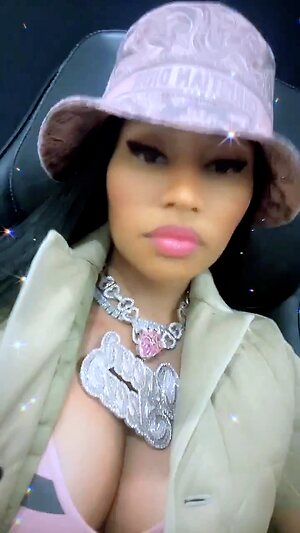 Nicki Minaj Hot leaked photo #32
