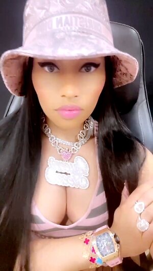 Nicki Minaj Hot leaked photo #39